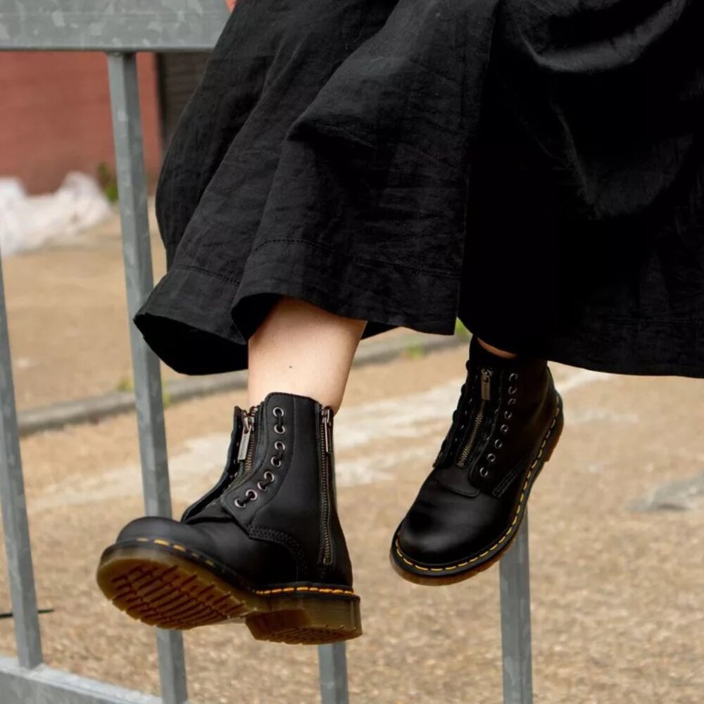Dr. Martens - 1460 Women's Pascal Nappa Zipper Boots - Black - Leather - Size 6 - Picture 2 of 14